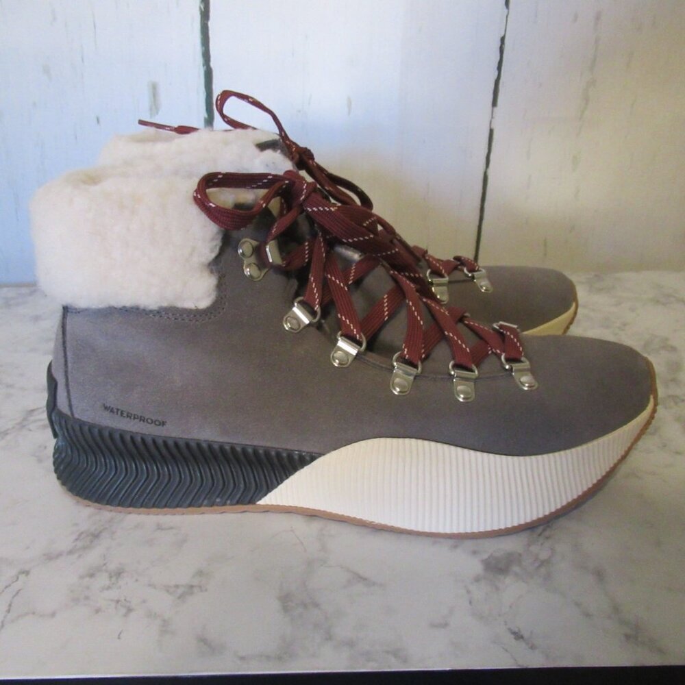 Sorel Boots 9.5 40.5 Gray Out N About III Conquest Waterproof Sneakers Shearling - Picture 5 of 10